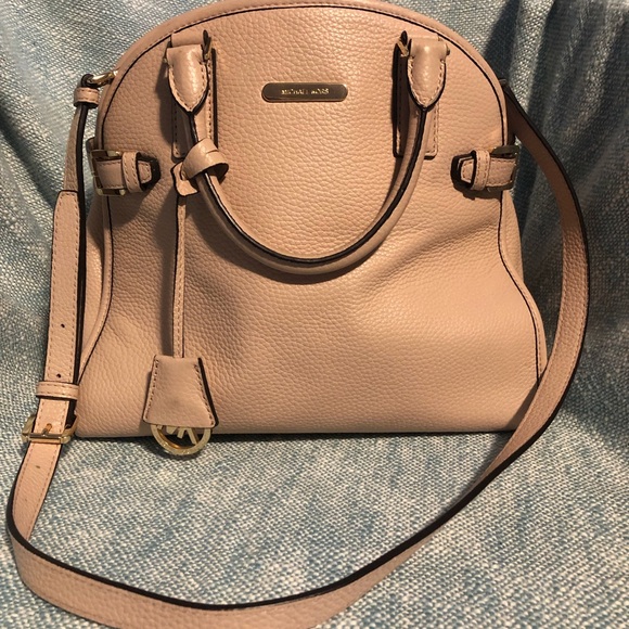 Michael Kors Handbags - Michael Kors handbag